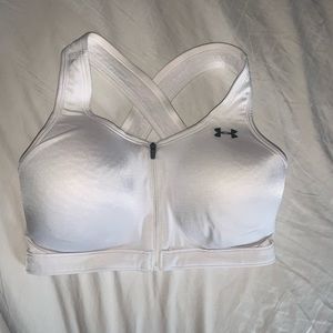 UA Sports Bra. Size MD 34-36. White.